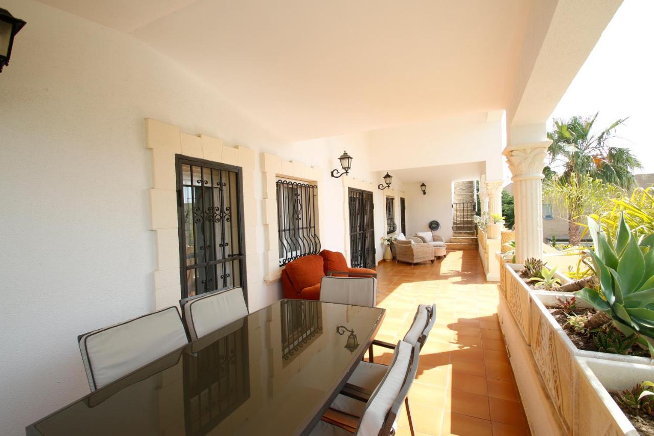 Villa Gladiols Кембрилс Екстериор снимка